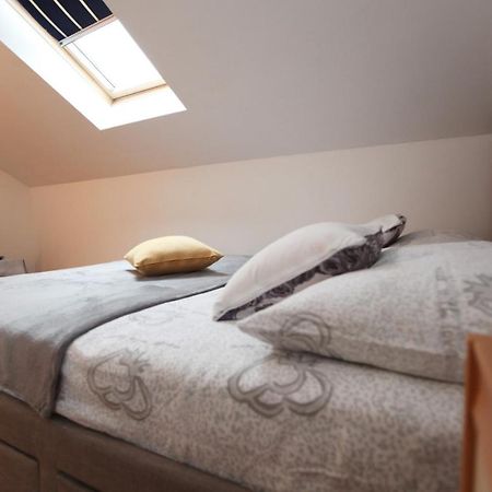 Vanja Apartment โตรกีร์ ภายนอก รูปภาพ