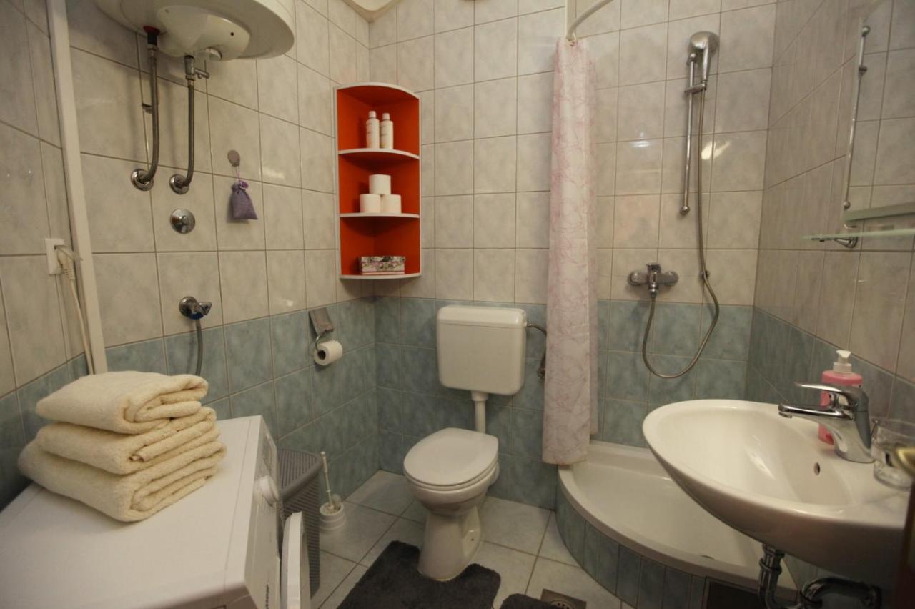 Vanja Apartment โตรกีร์ ภายนอก รูปภาพ