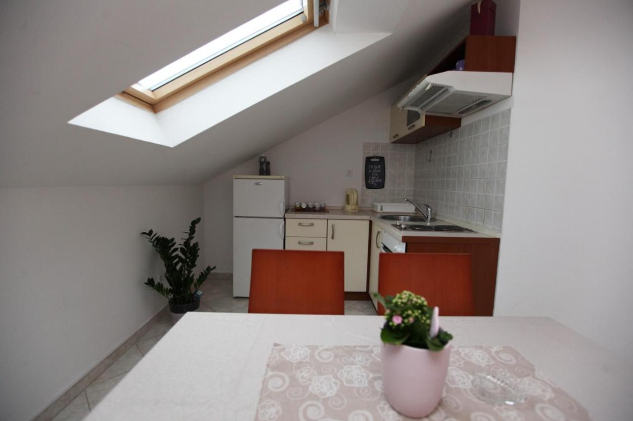Vanja Apartment โตรกีร์ ภายนอก รูปภาพ