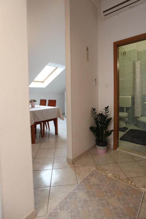 Vanja Apartment โตรกีร์ ภายนอก รูปภาพ