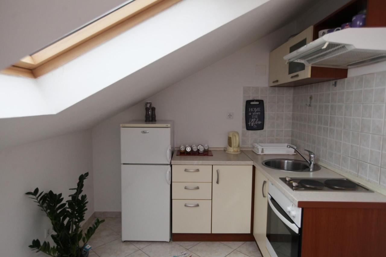 Vanja Apartment โตรกีร์ ภายนอก รูปภาพ
