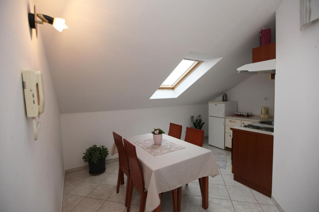 Vanja Apartment โตรกีร์ ภายนอก รูปภาพ